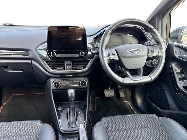FORD Fiesta Photo 11