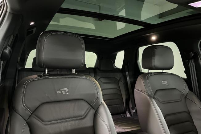 VOLKSWAGEN Touareg Photo 27