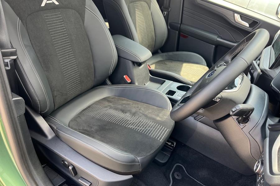 Ford Kuga Photo autoimg-1c066d0960fdbd7bdb5e22253c658150643c3c82.jpg