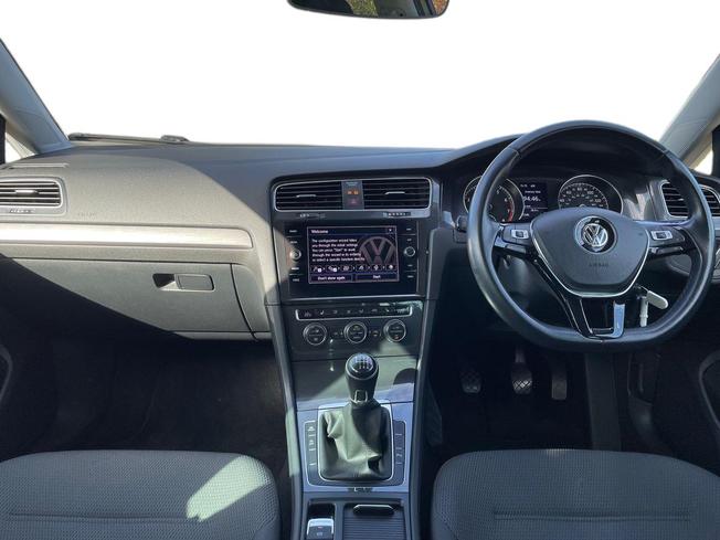 VOLKSWAGEN Golf Photo 10