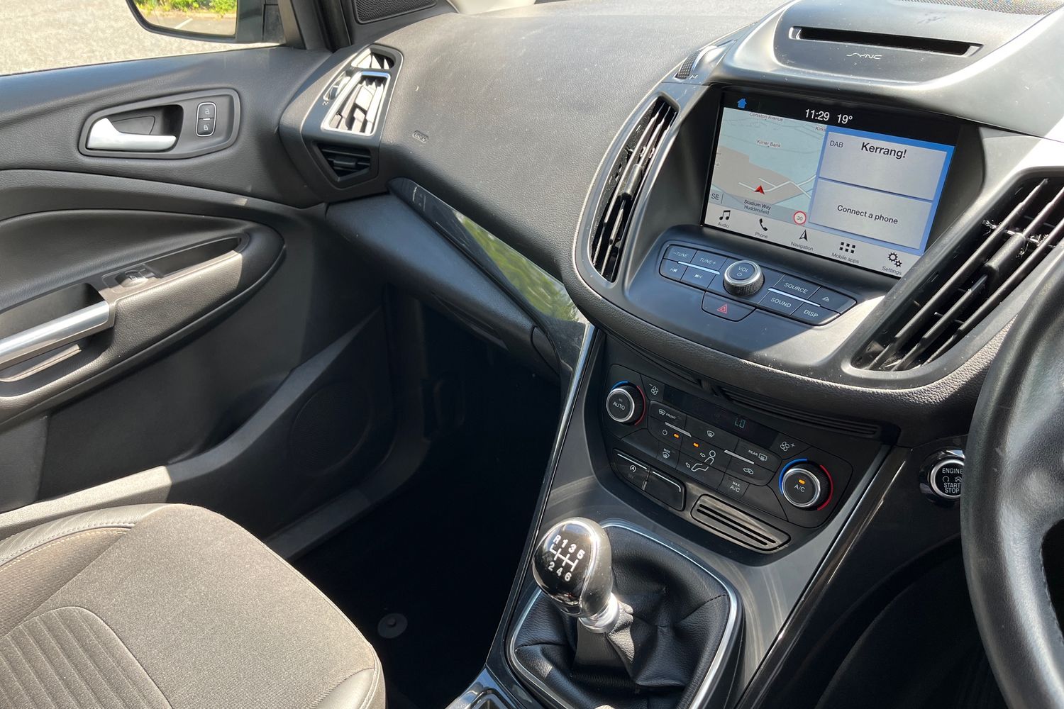 Ford KUGA Photo 22