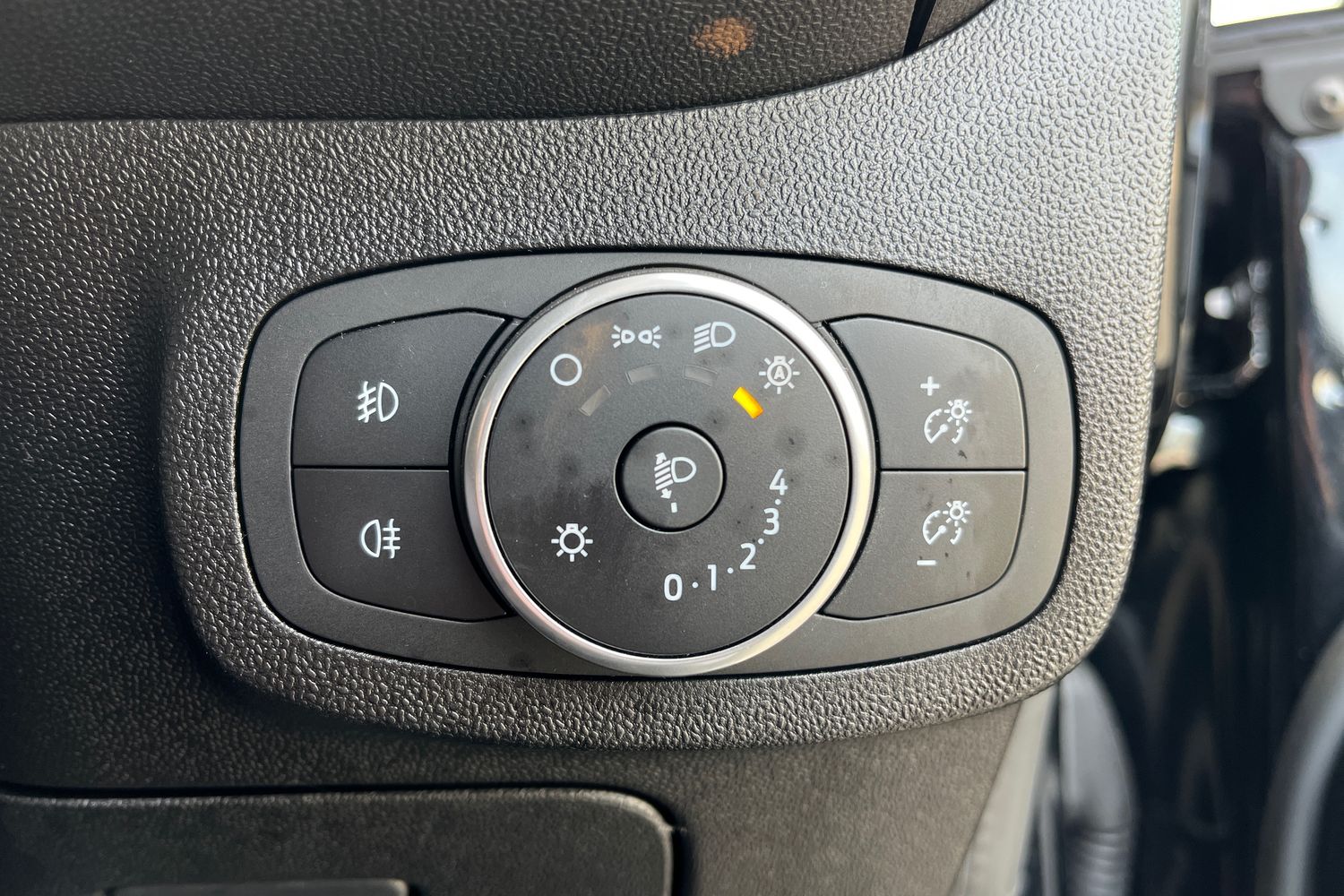 Ford Fiesta Photo 27