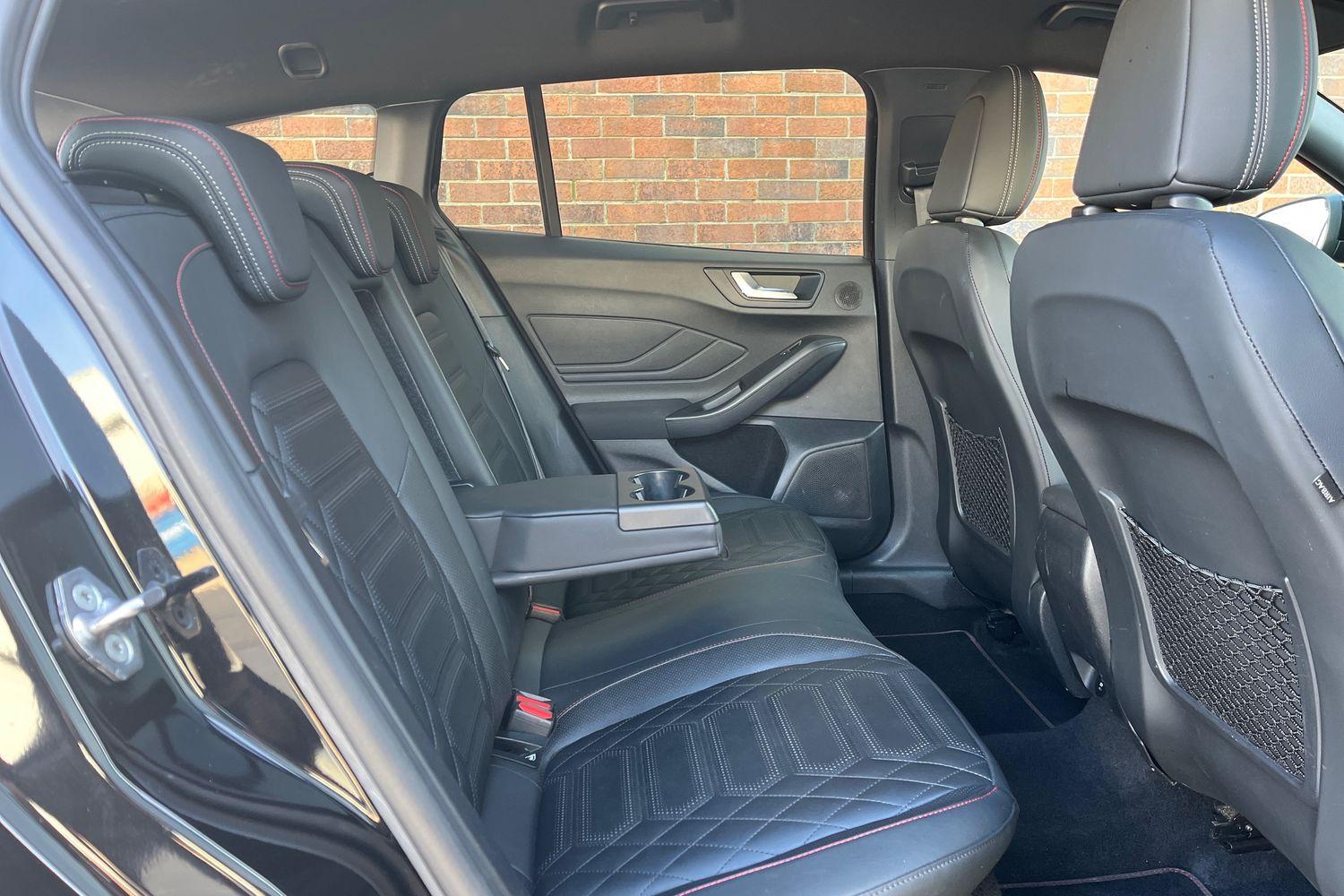 Ford Focus Photo 27