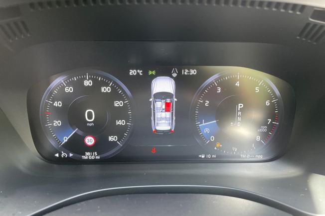 VOLVO XC60 Photo 15