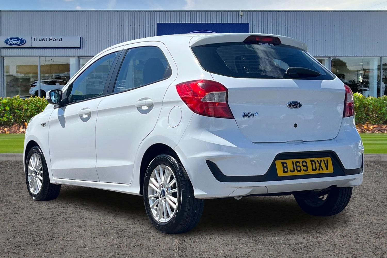 Ford Ka+ Photo 1