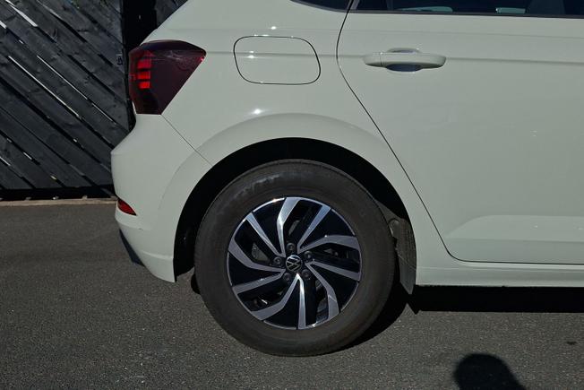 VOLKSWAGEN Polo Photo 5