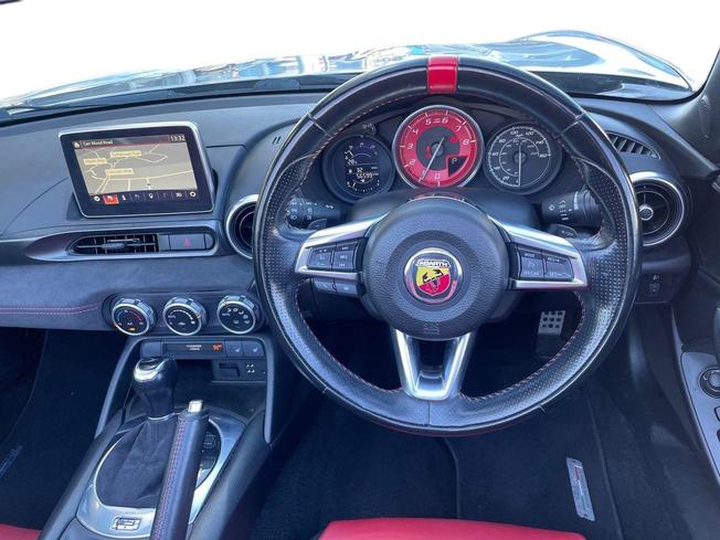 ABARTH 124 Spider Photo 11