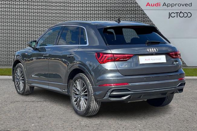 AUDI Q3 Photo 3