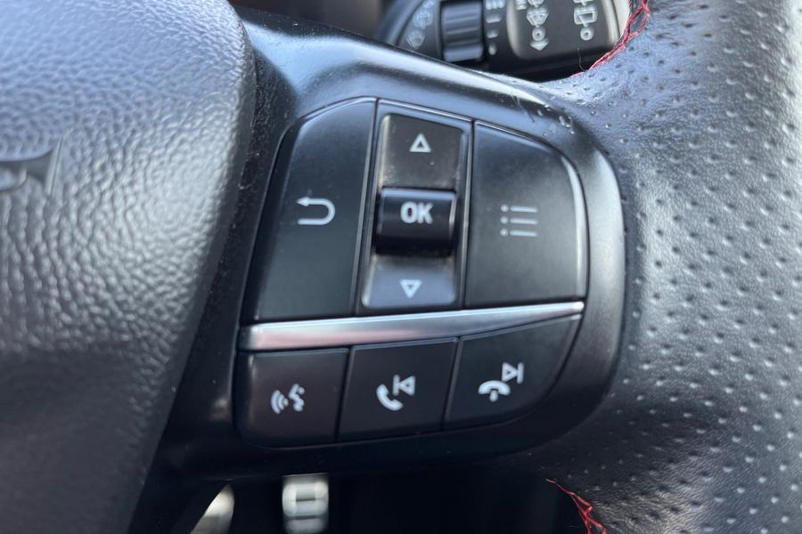 Ford KUGA Photo autoimg-1c2e9de896ebf64862fead016f795a02abce3188.jpg