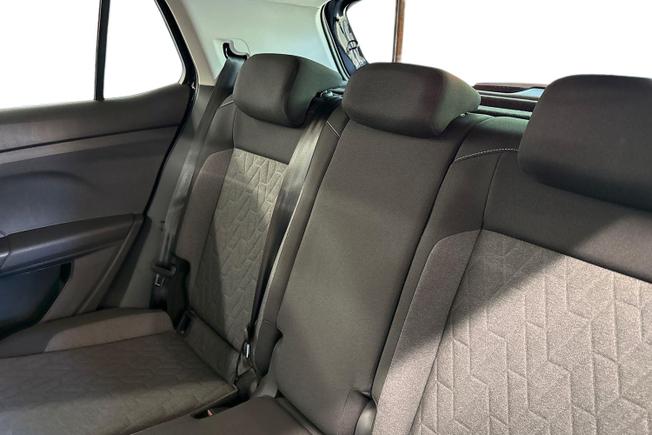 VOLKSWAGEN T-Cross Photo 9