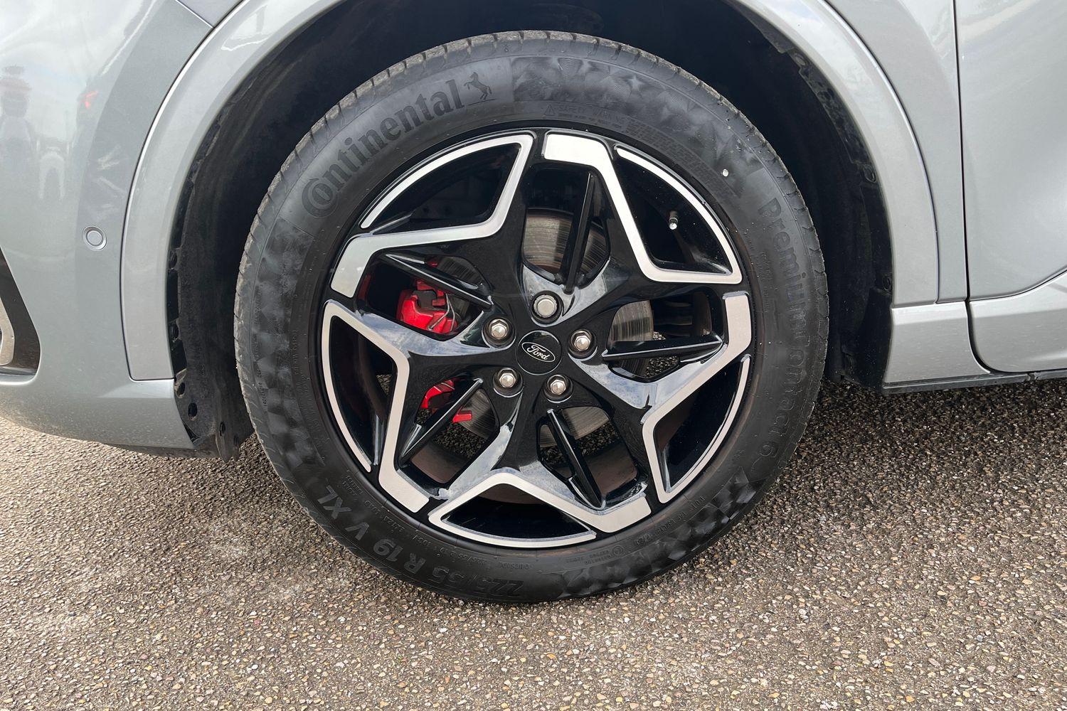 Ford KUGA Photo 26