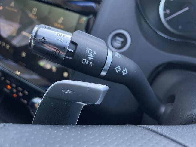 Jaguar E-PACE Photo 35
