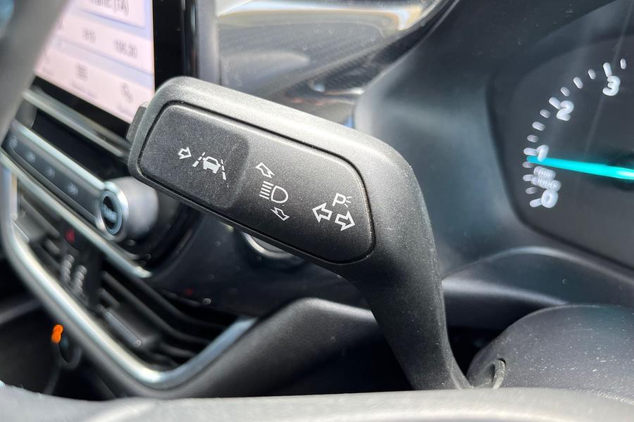 Ford FIESTA Photo autoimg-1c355c1a9e9fb3dfa5bf4358260e96a5a3c6c3ca.jpg