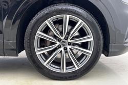 AUDI Q8 Photo 5