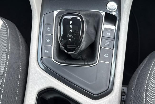 VOLKSWAGEN Tiguan Photo 23