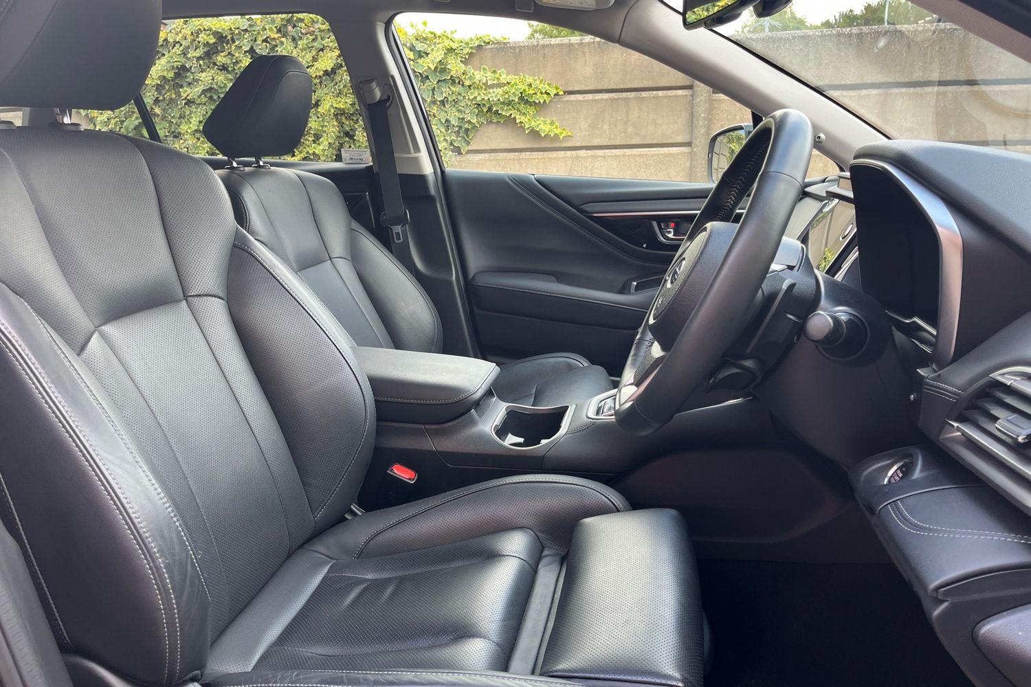 Subaru OUTBACK Photo 16