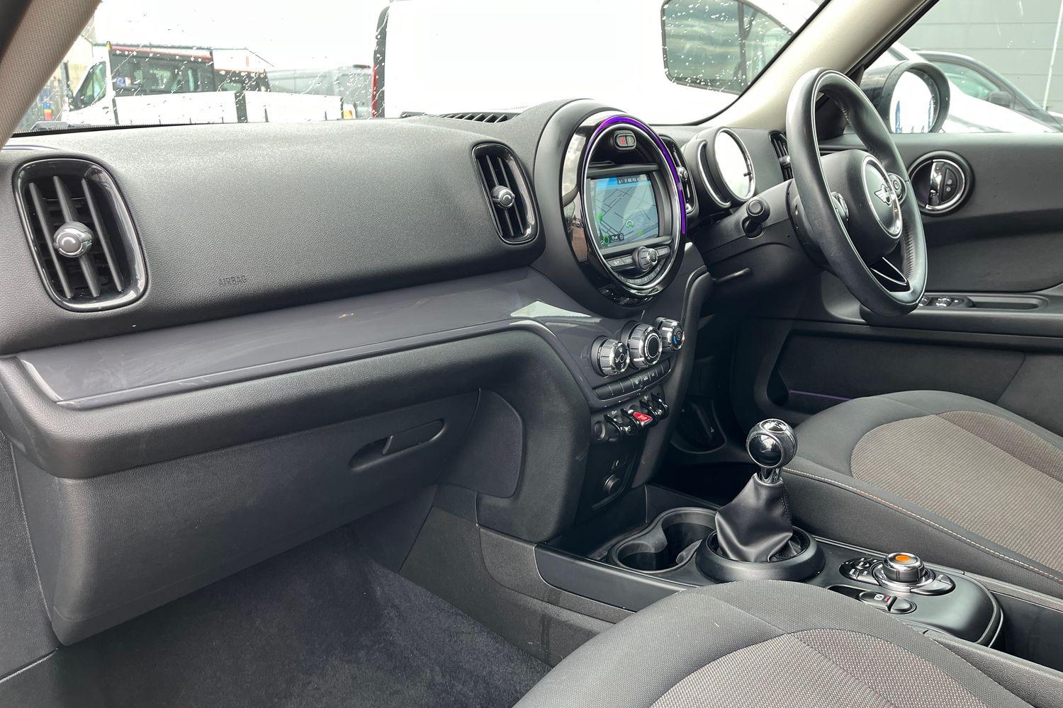 MINI Countryman Photo 17