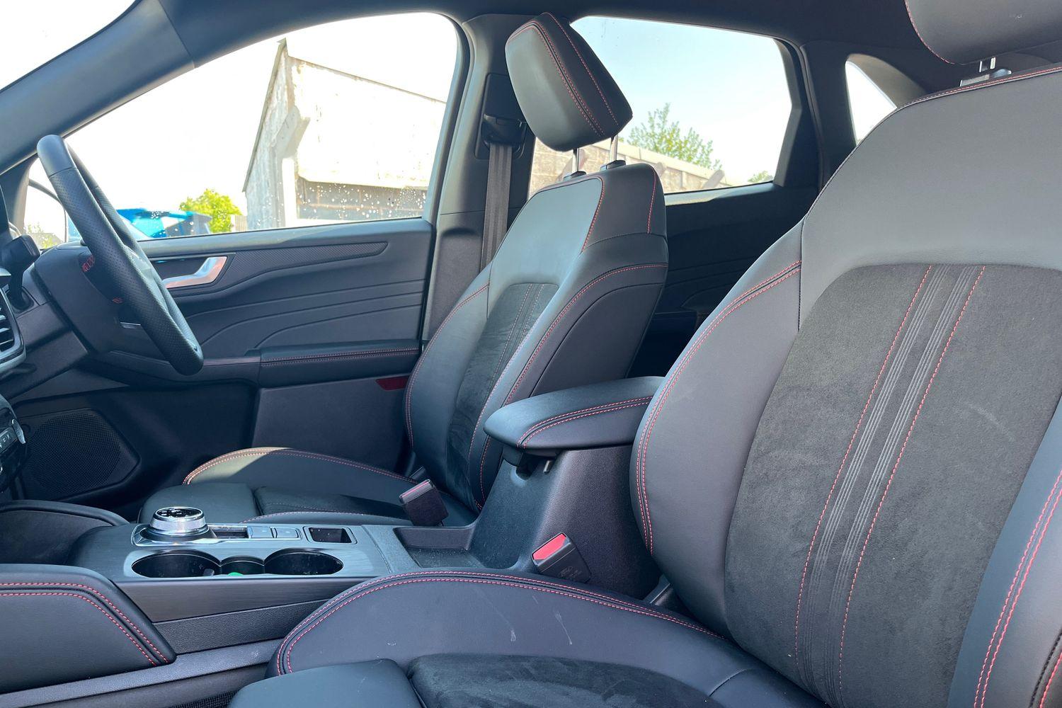 Ford KUGA Photo 18