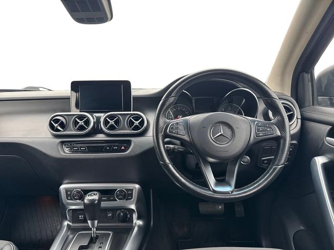 MERCEDES-BENZ X Class Photo 11