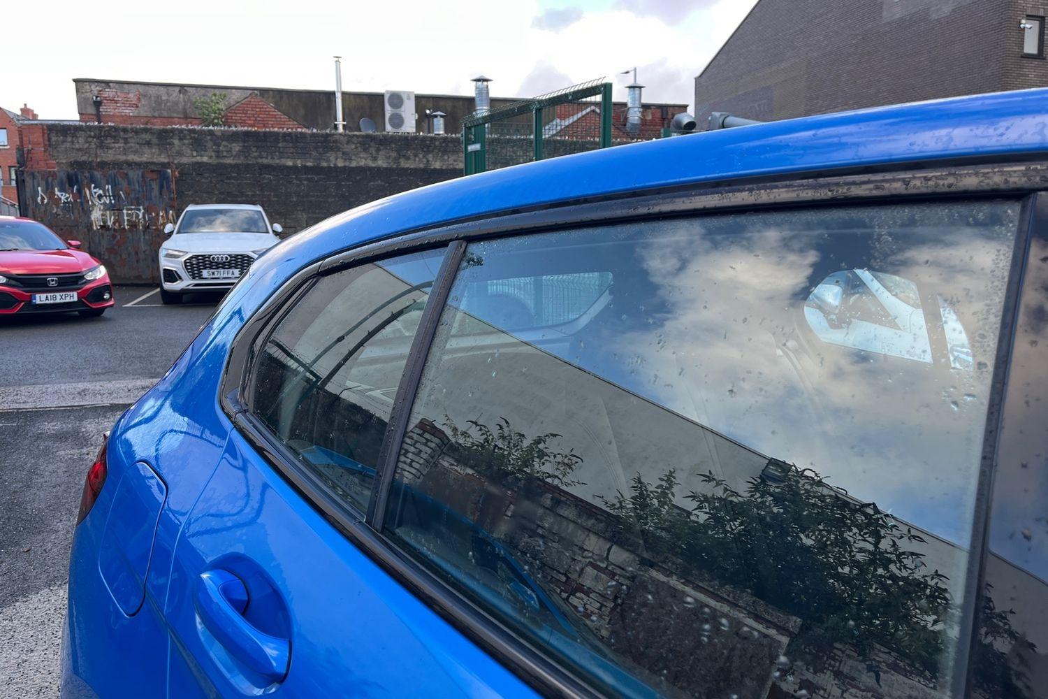 BMW 1 SERIES Photo 37