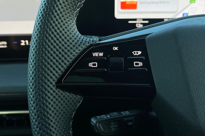 Audi Q4 Photo 17