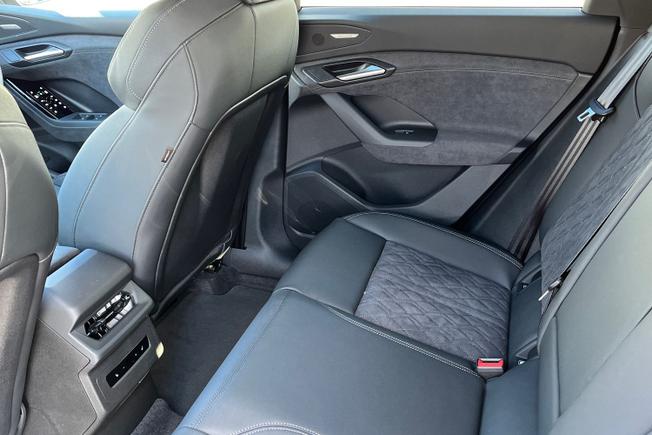 AUDI  Q6 Sportback Photo 57