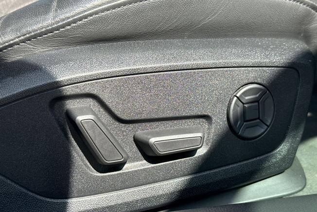 AUDI A6 Avant Photo 34