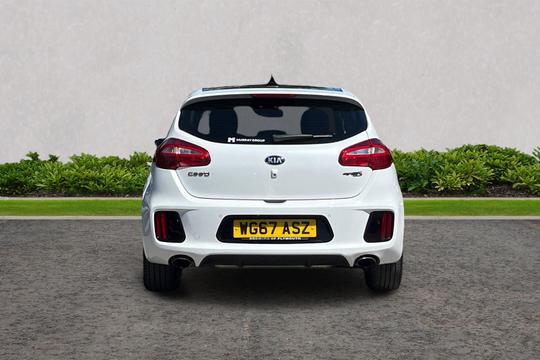 Kia Ceed Photo autoimg-1c47be18aa5bf3617f2226007a45eb412d4b5c52.jpg