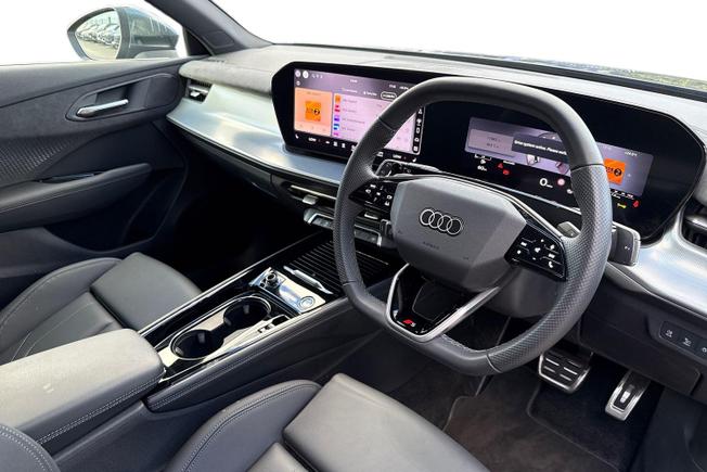 AUDI Q3 Photo 6