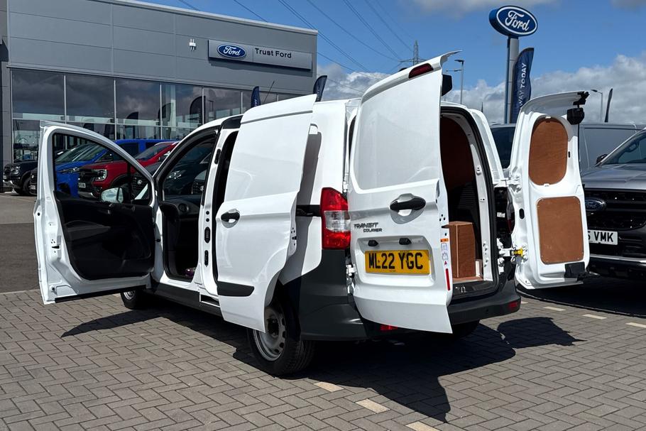 Used Ford TRANSIT COURIER ML22YGC 7