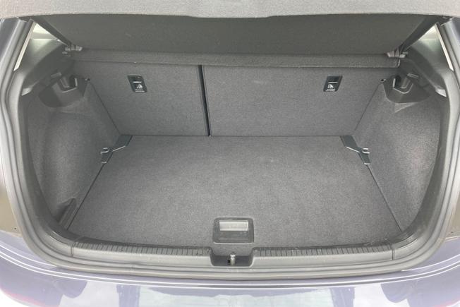 VOLKSWAGEN Polo Photo 12