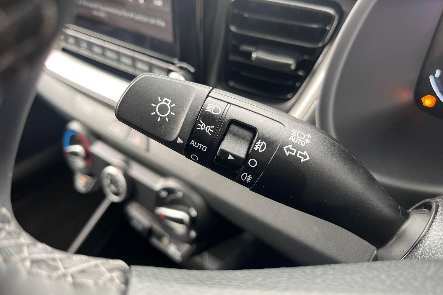 Kia STONIC Photo 13