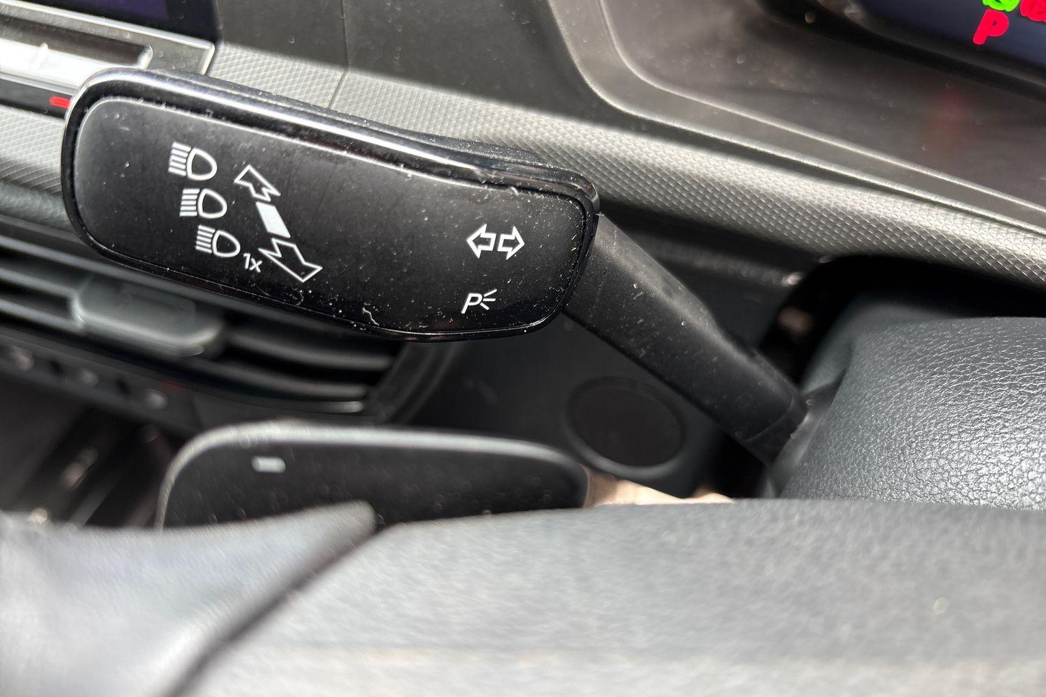 Ford TRANSIT CONNECT Photo 38