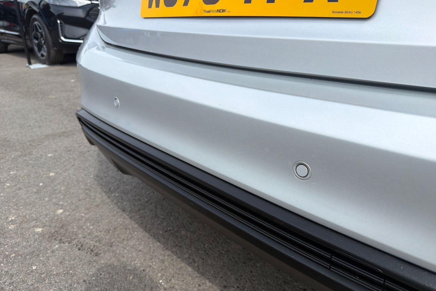 Ford FOCUS Photo 38