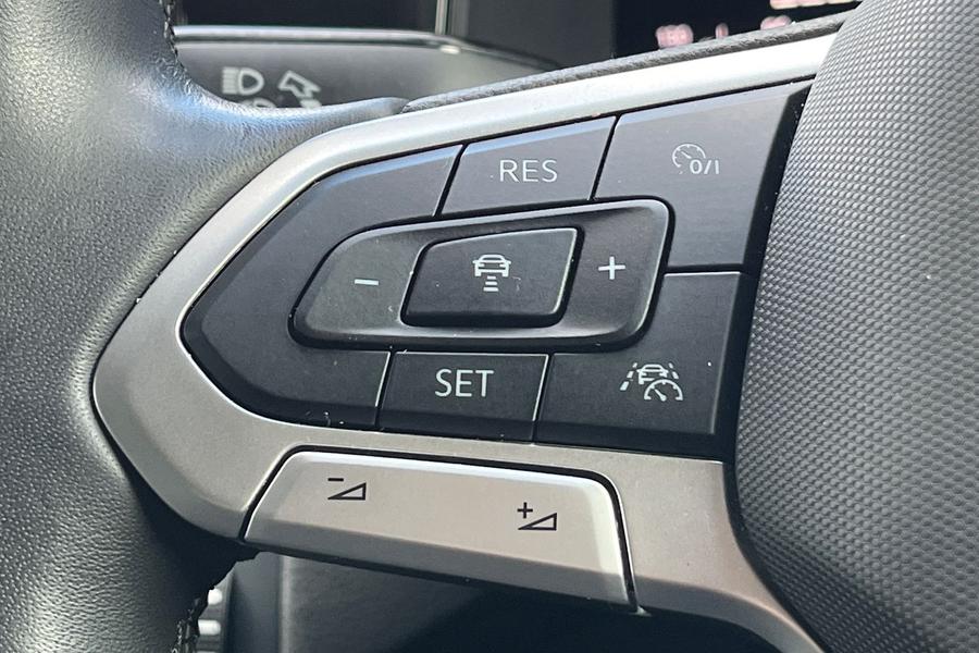 Volkswagen POLO Photo autoimg-1c51d6c8af261d36ee1d84b58478450eb36c5e8f.jpg