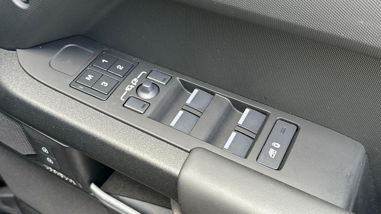 Used Land Rover Defender WF75HSC 25