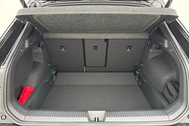 VOLKSWAGEN  T-Roc Photo 12