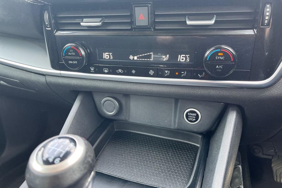 Nissan QASHQAI Photo autoimg-1c594f18810c1d2a8f55cbc8d55097a1693fcbe4.jpg
