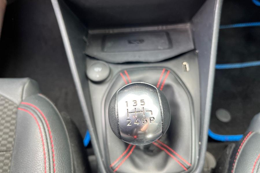 Ford FIESTA Photo autoimg-1c5ea006d4576d99f8bd027511959c14b7c582f2.jpg