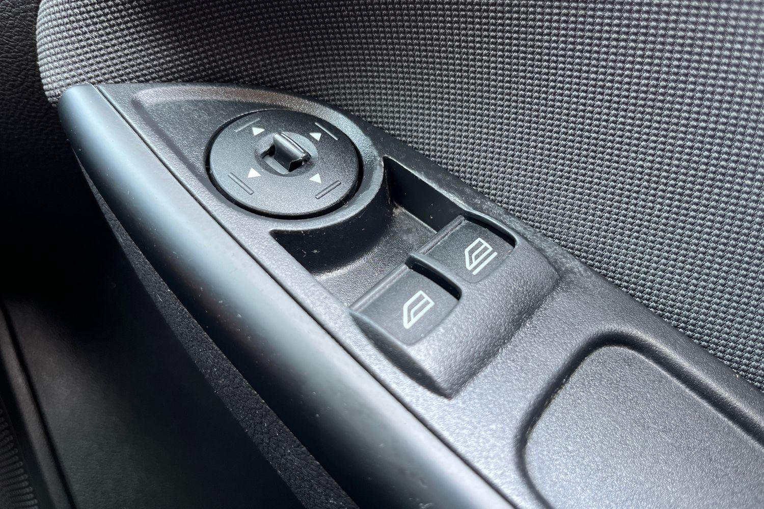 Ford Focus Photo 15
