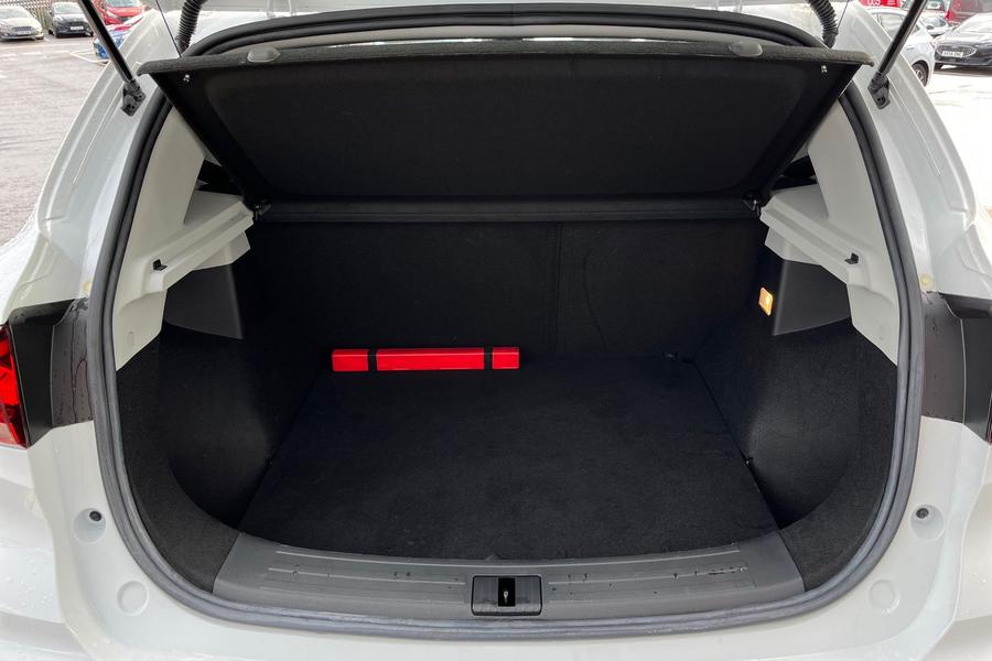 MG MG ZS Photo autoimg-1c62ec53a22f9a97db61663769062168bbe36327.jpg