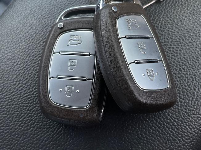 HYUNDAI Ioniq Photo 59