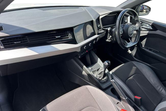 AUDI A1 Photo 2
