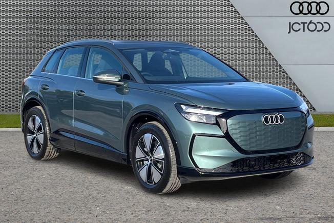 AUDI  Q4 SUV Photo 1