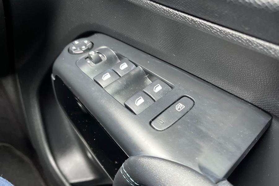 Citroen C5 AIRCROSS Photo autoimg-1c6948cbe3c10f6c604e1f0c71f3ea12f076a80c.jpg