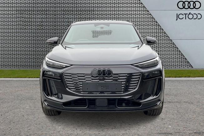 Audi  Q6 SUV Photo 8