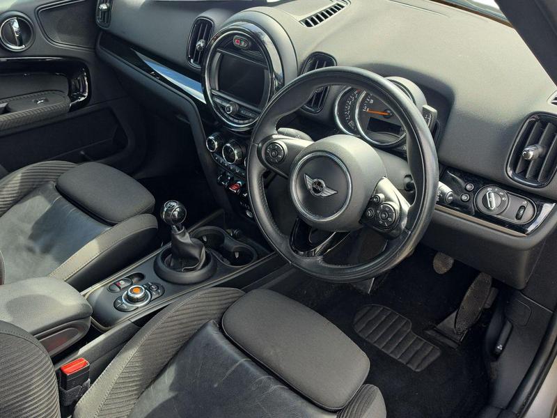 Used MINI Countryman YL67JUH 11