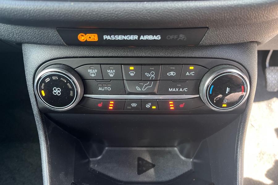 Ford Fiesta Photo autoimg-1c7a7f290e63afffa74196f6851b3b185326ab4f.jpg