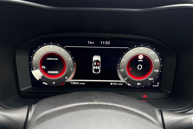 NISSAN Juke Photo 15
