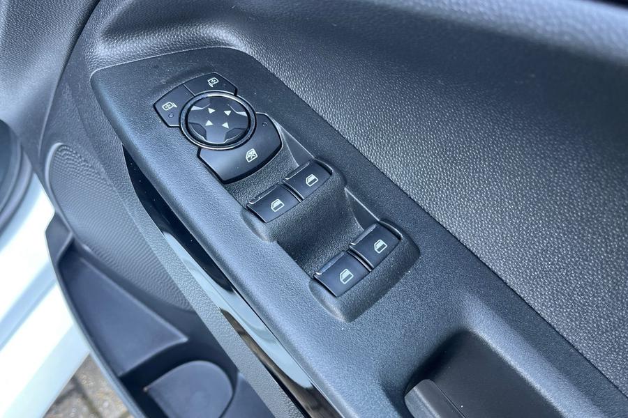 Ford EcoSport Photo autoimg-1c84cf61a5e891079d96b98d48680ca90fe27ecf.jpg